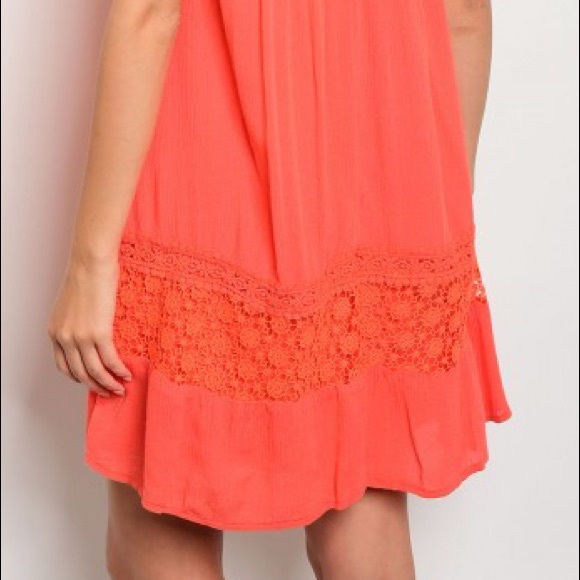 Coral Sleeveless Crochet Shift Dress - Picture 4 of 6